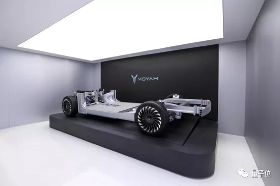  2021年高端赛道：传统车企如何重构智能电动版图 汽车科技