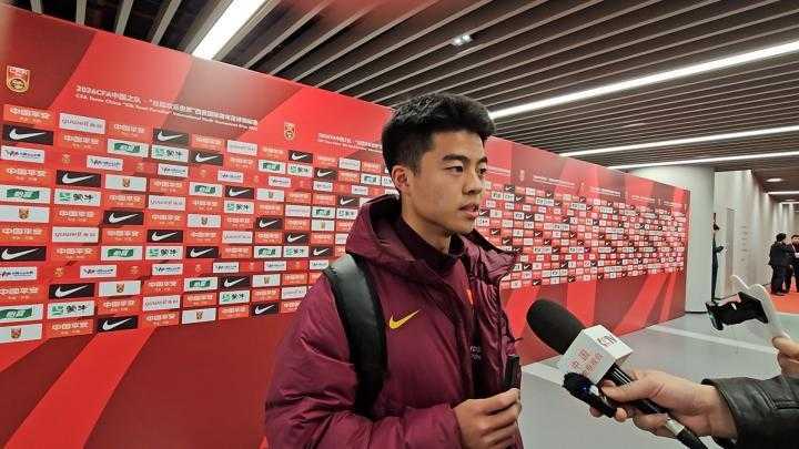 绿茵场上的无声博弈:一场平局折射出的竞技哲学与成长阵痛 体育新闻 绿茵场上的无声博弈:一场平局折射出的竞技哲学与成长阵痛 体育新闻