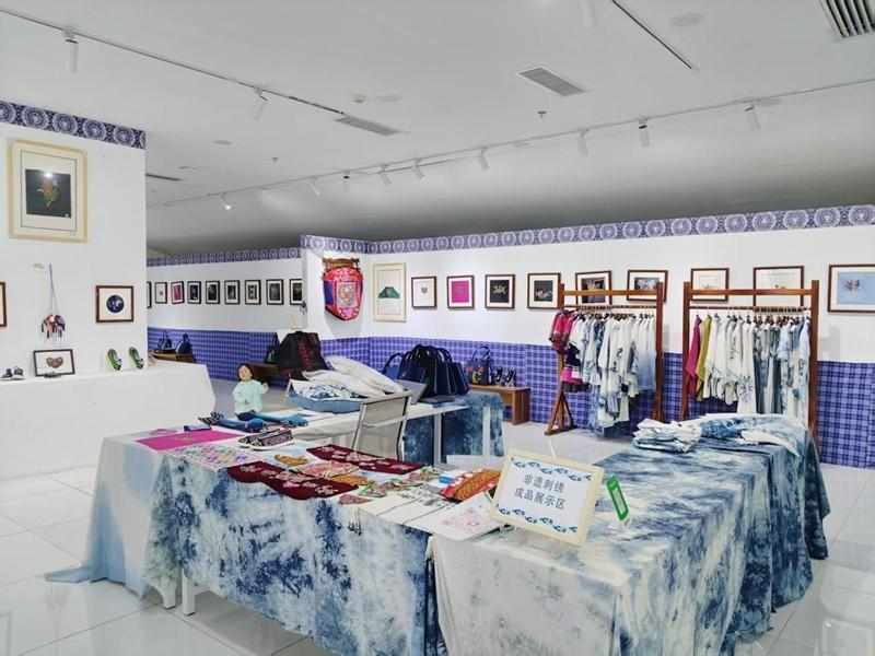  那一针一线里，藏着一个妈妈最温柔的期待 情感心理