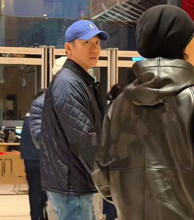  十五年爱情长跑背后的博弈论：黄志忠与柯蓝的关系为何难以走向婚姻？ 娱乐新闻